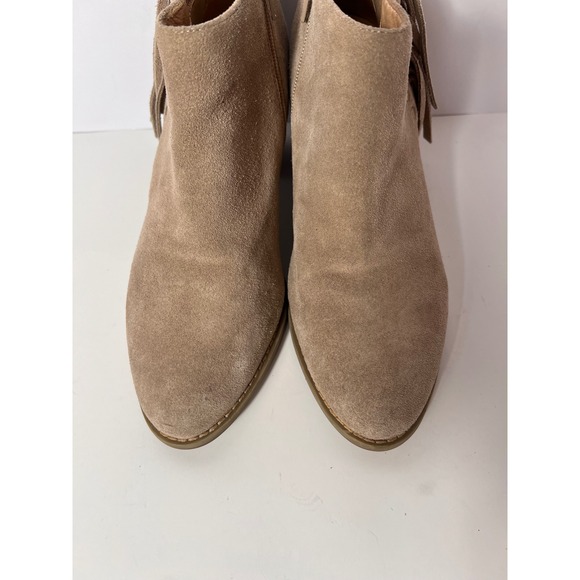 Vionic Suede Ankle Boots Fringe Studded Accents Tan Women's Size 9.5 - Picture 4 of 9